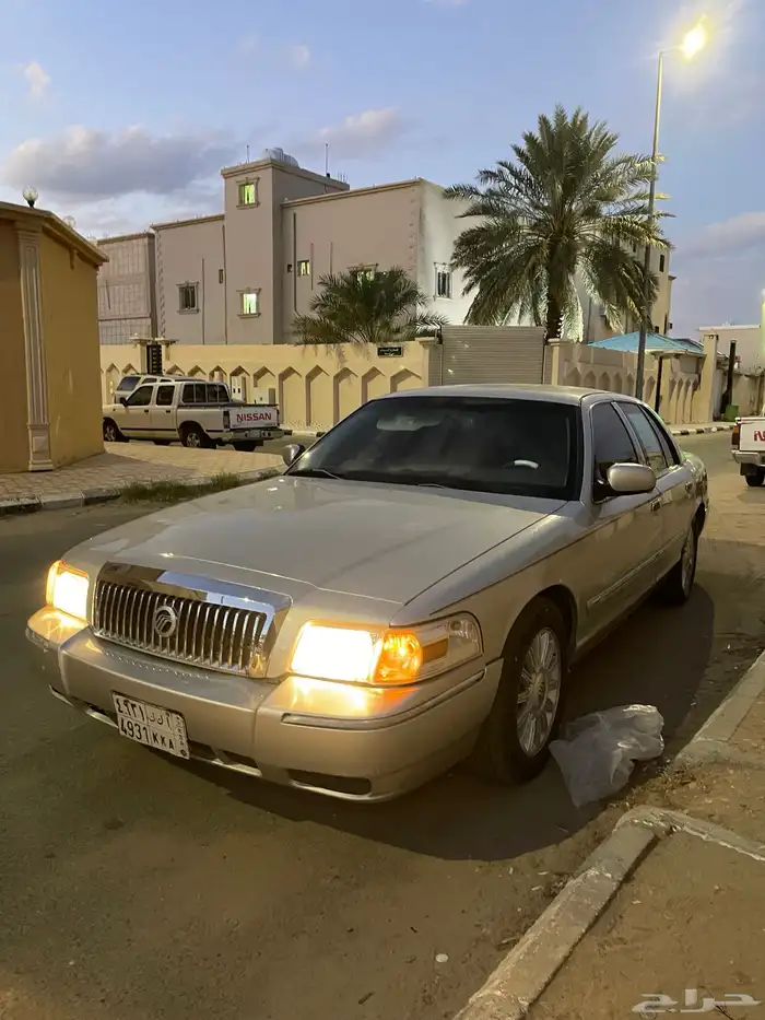 فورد مركيز 2008الموتر مرشوش كامل عل نضافه مكينه قير شرط 2