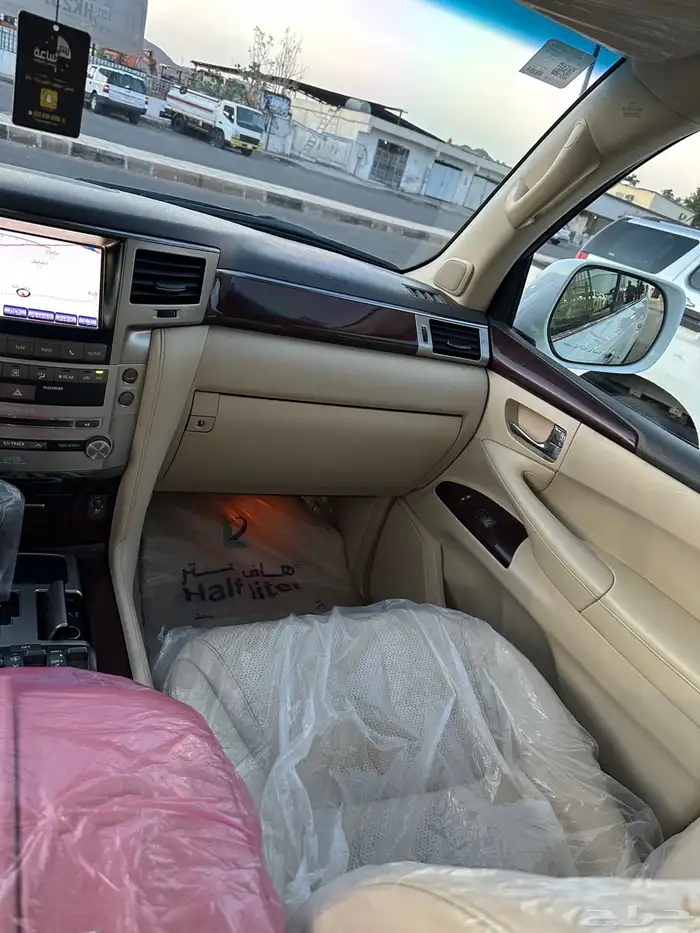 لكزس Lx570 موديل 2015 فل كامل 18