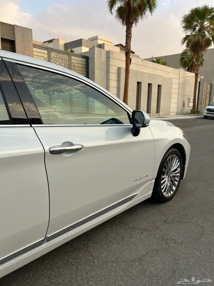 للبيع افالون 2022 بريميوم شبه الجديده 19