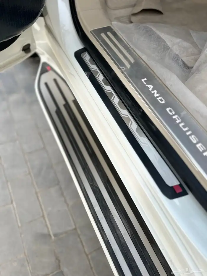 تويوتا لاندكروزر الموديل2025 فل كامل ورد الكويت رقم5 12