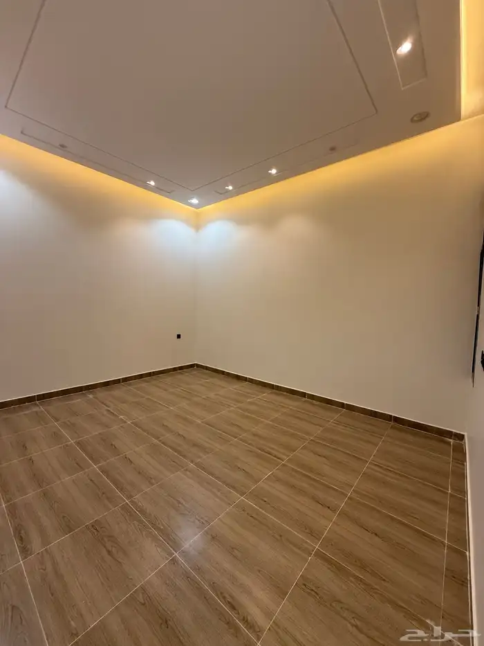 للبيع شقق ارضيه وشقق علويه بغرفه مشب في ابها المحاله 16