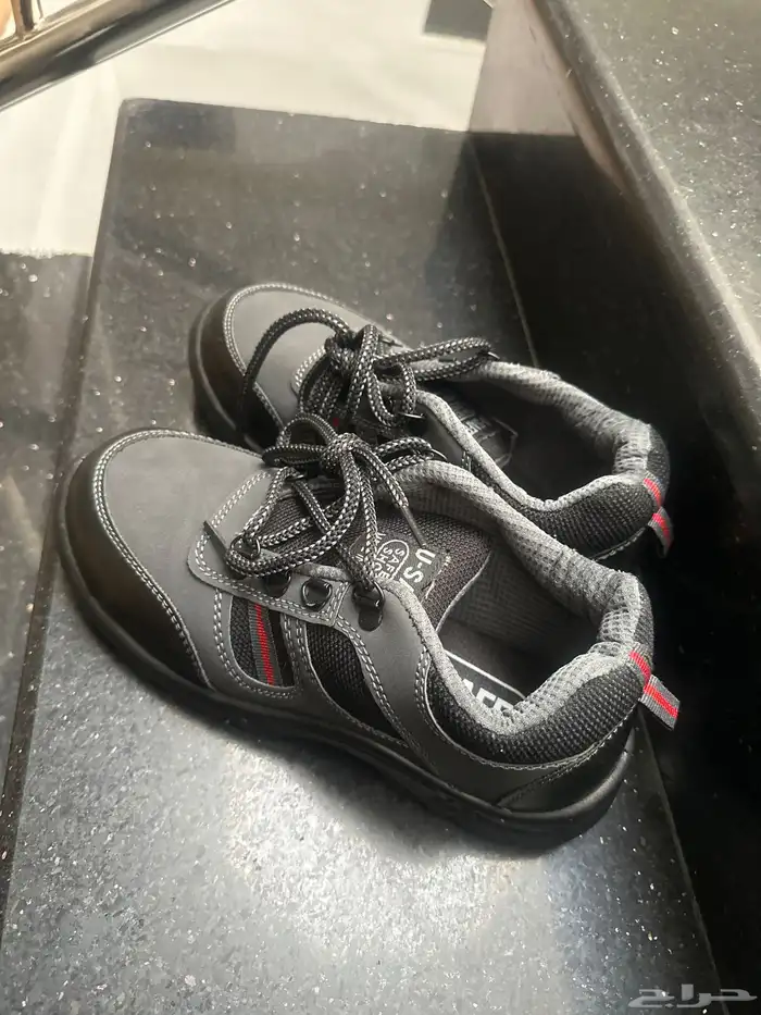 سيفتي شوز جديدة و غير مستخدمه 0