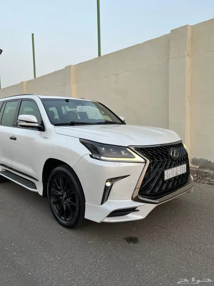 لكزس بلاك ادشن ( تم البيع ) 2020 10