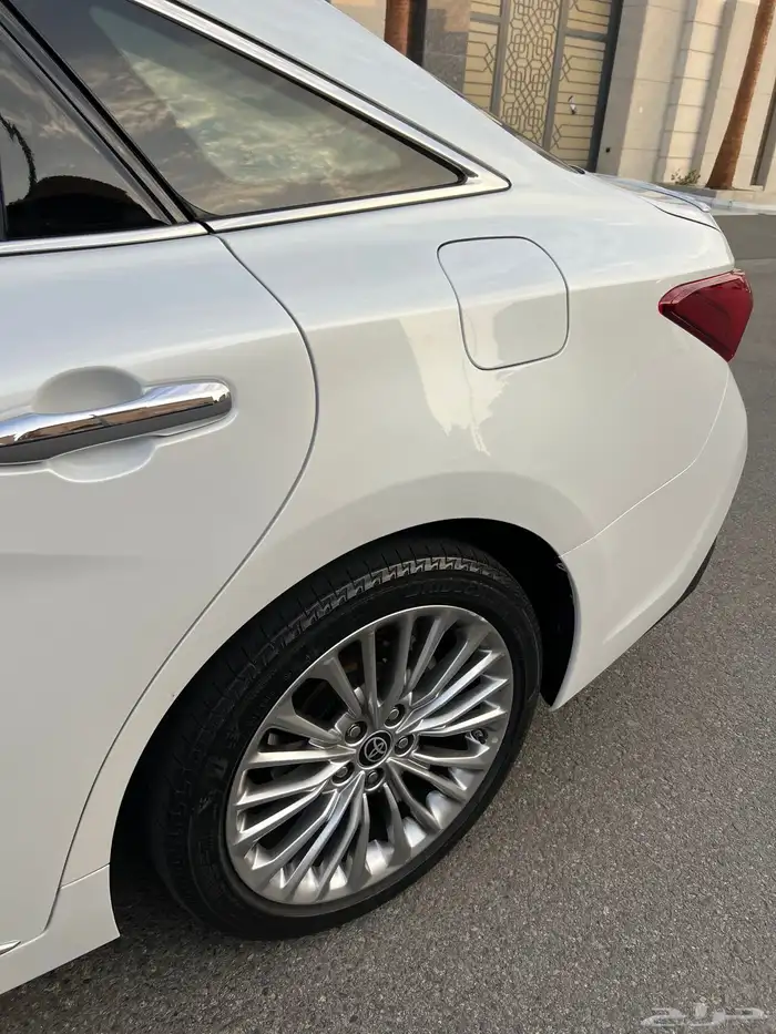 للبيع افالون 2022 بريميوم شبه الجديده 10