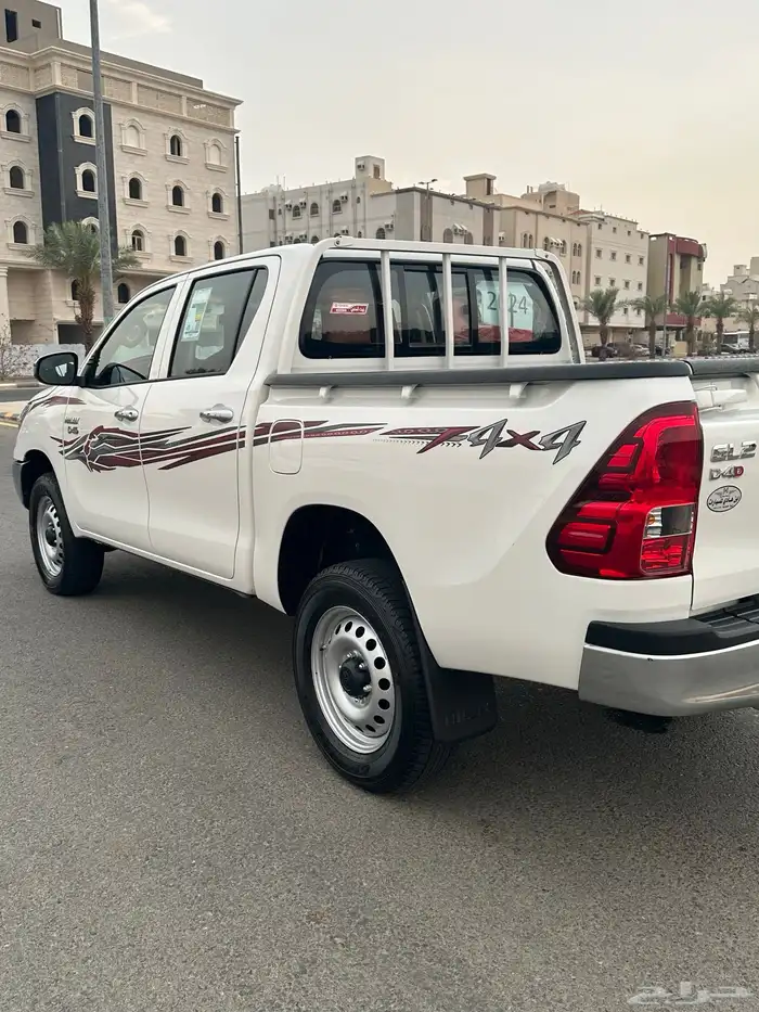 هايلوكس 2024 غمارتين GL2 دبل ديزل ( سلق ) شبه الجديد 6