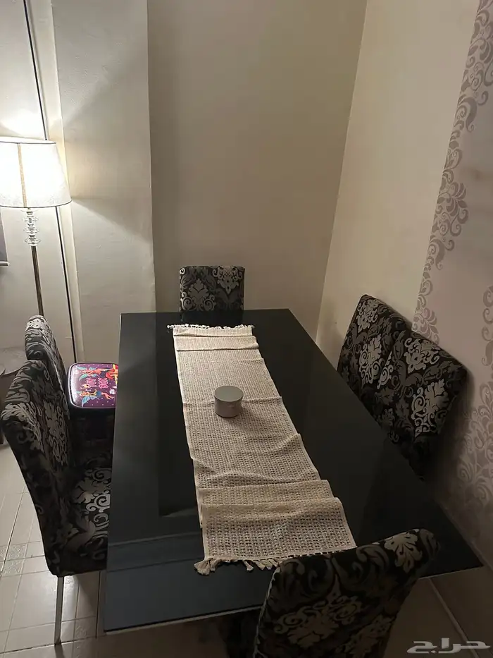 طاولة طعام للبيع 4