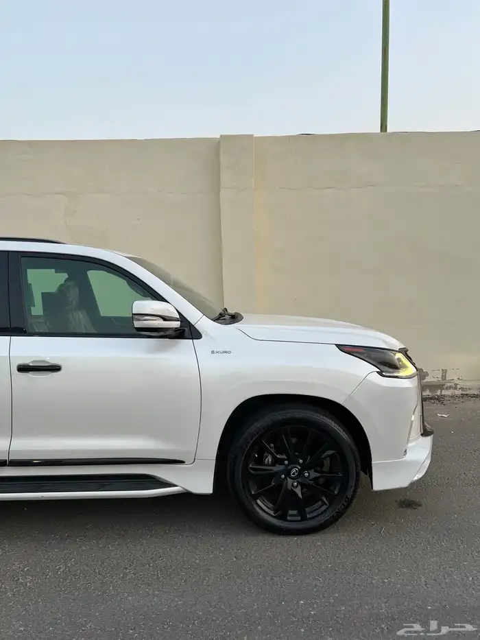 لكزس بلاك ادشن ( تم البيع ) 2020 12