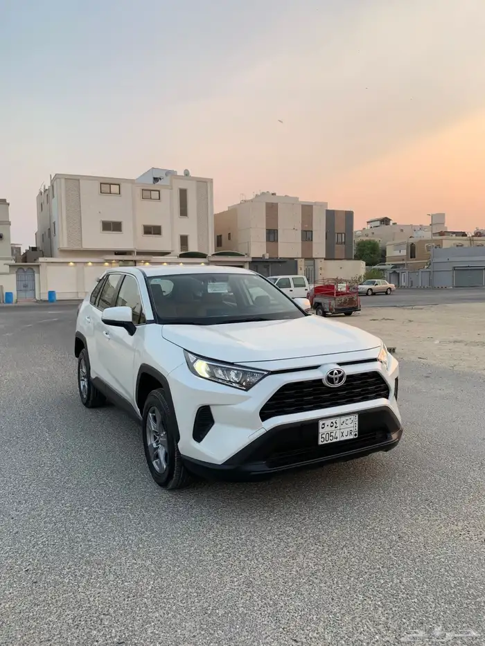 تيوتا رافور 1