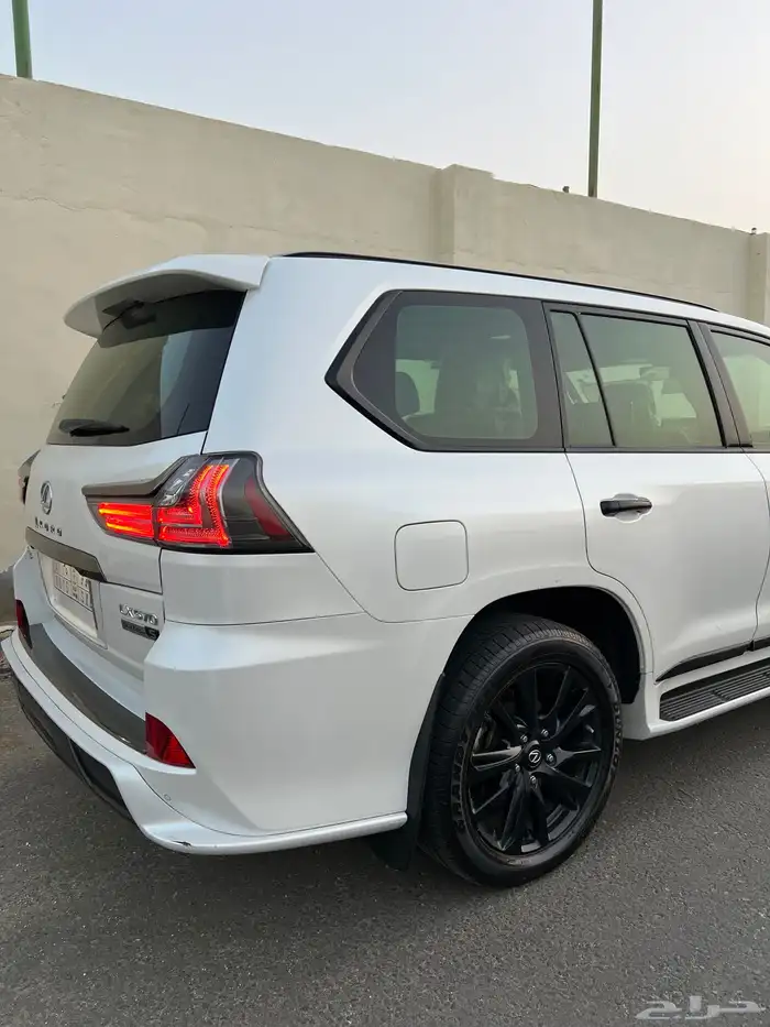 لكزس بلاك ادشن ( تم البيع ) 2020 15