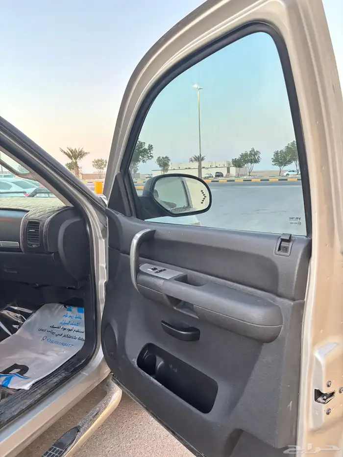 شفرولية سلفرادو 8