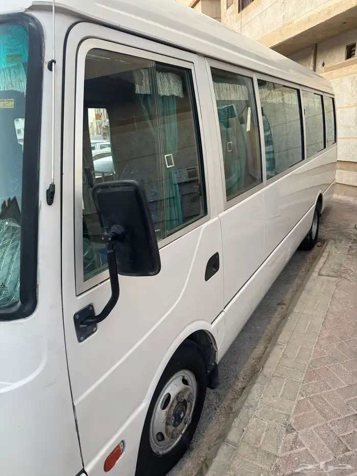 Bus Mitsubishi for sale 2014 diesel 30 seat 2
