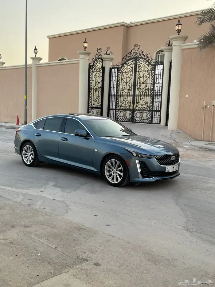 كاديلاك ct5 لون تركوازي مميز 2023 11