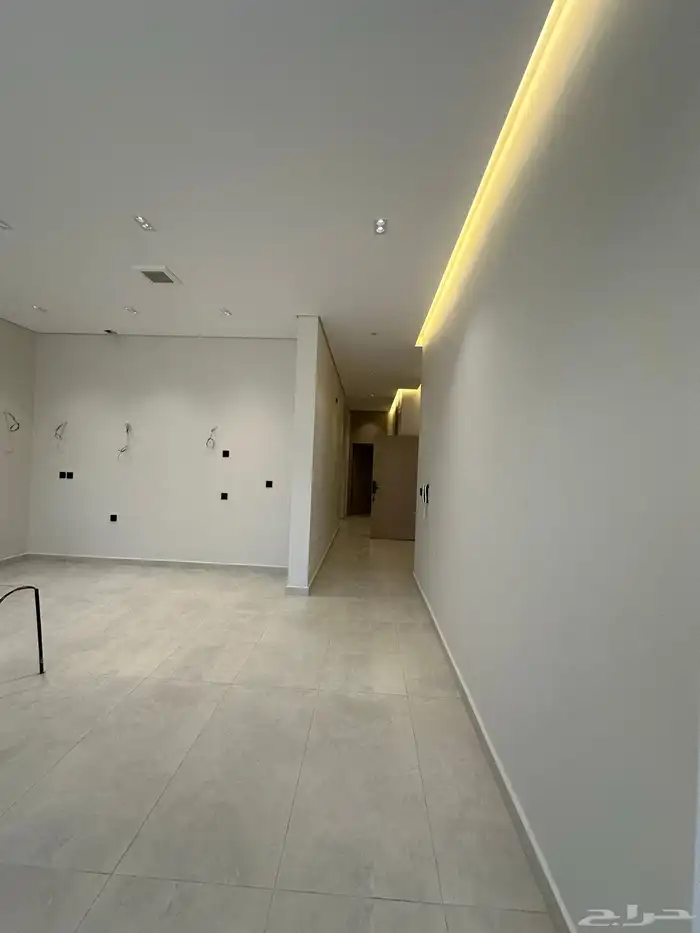 للبيع شقق فاخره في جده حي النزهة 4