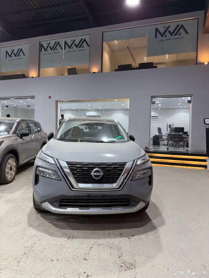 نيسان اكستريل SL اعلى فئة دبل دفع رباعي 2025 كاش وتقسيط 0