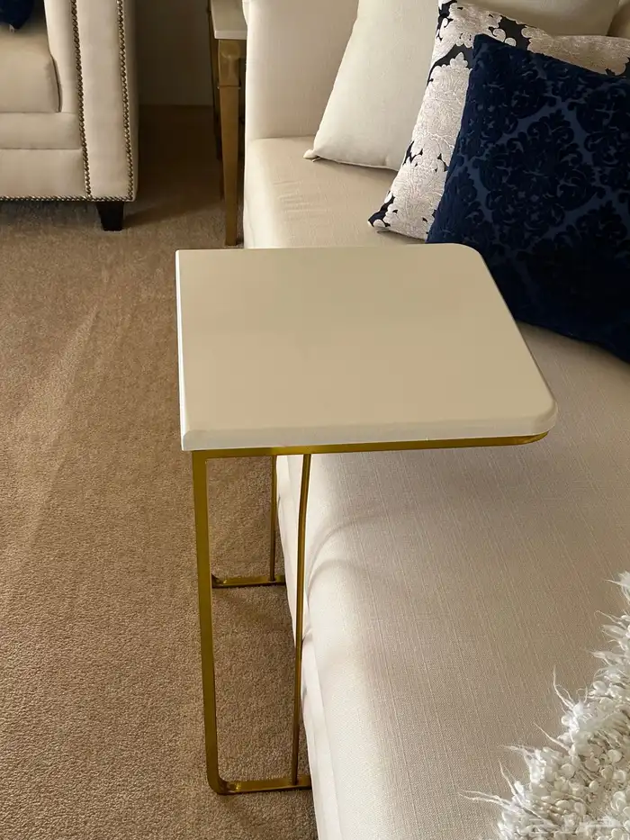 طاولات جديده خاليه من اي خدش وعيوب 2