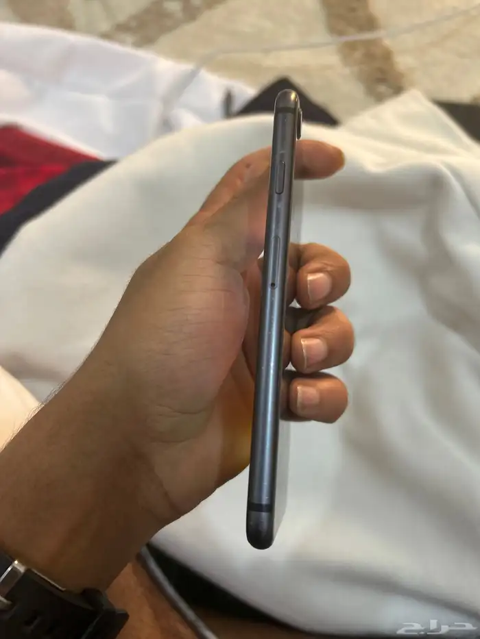 iphone 8 نظيف 1