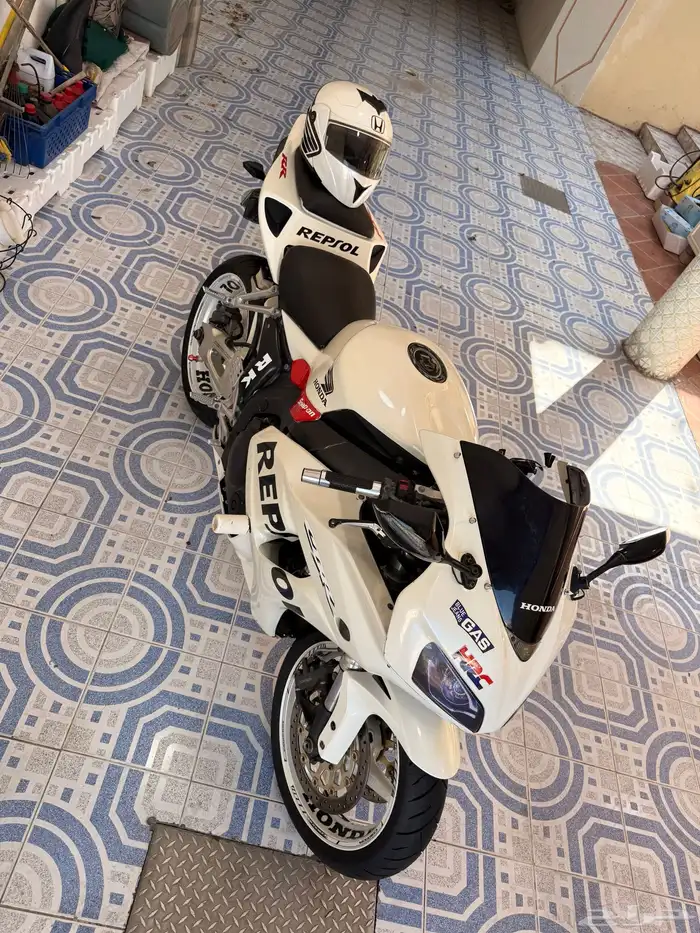 دباب هوندا ريبسول 1000 cc موديل 2007 4