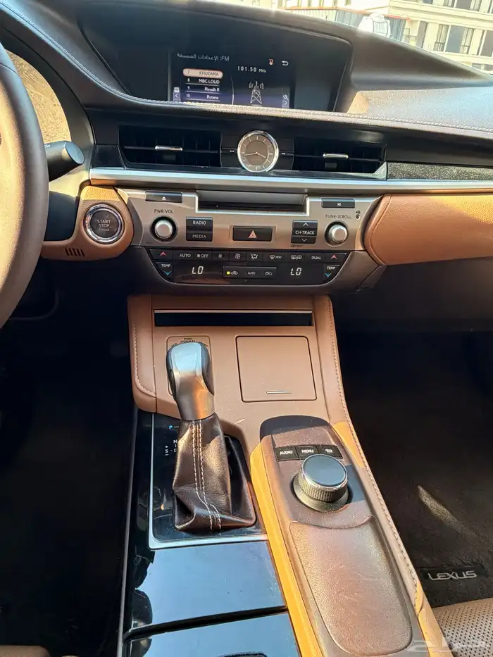 لكزس ES350 موديل 2017 15