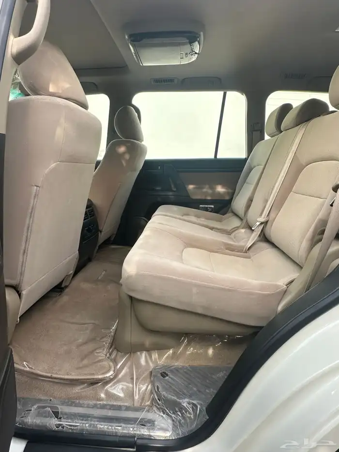 لاندكروزر GXR3 2010 17