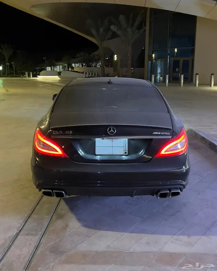 CLS 63 AMG 2012 11
