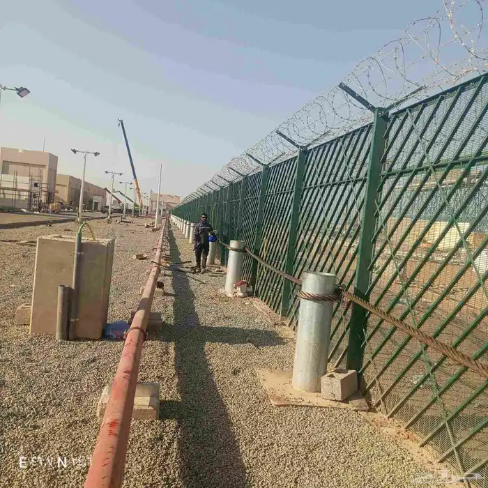 شبوك مزارع وشبوك حكوميه وملاعب الكرة وحديايق وسارحات 2