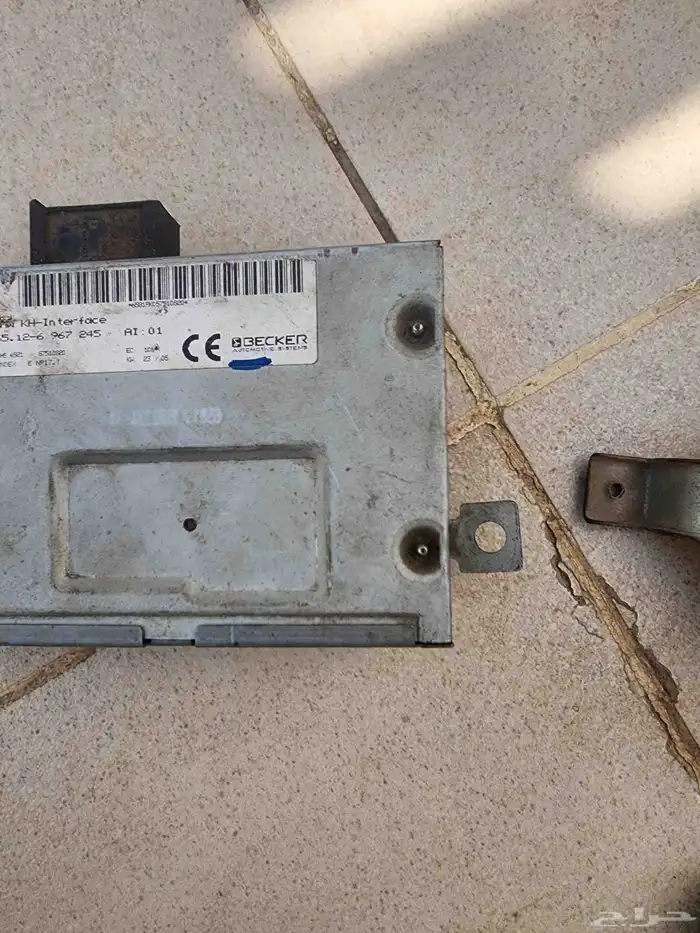 مفتاح النترا مع السوتش وقطع غيار لعدة سيارات BEM و تويوتا 3