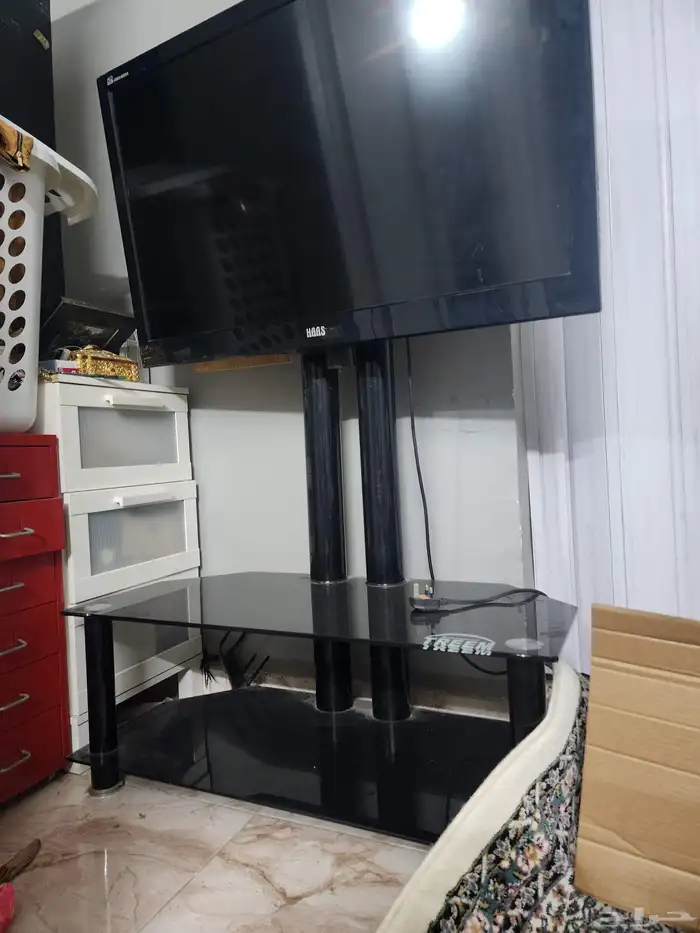 شاشة تلفزيون من شركة HASS 1