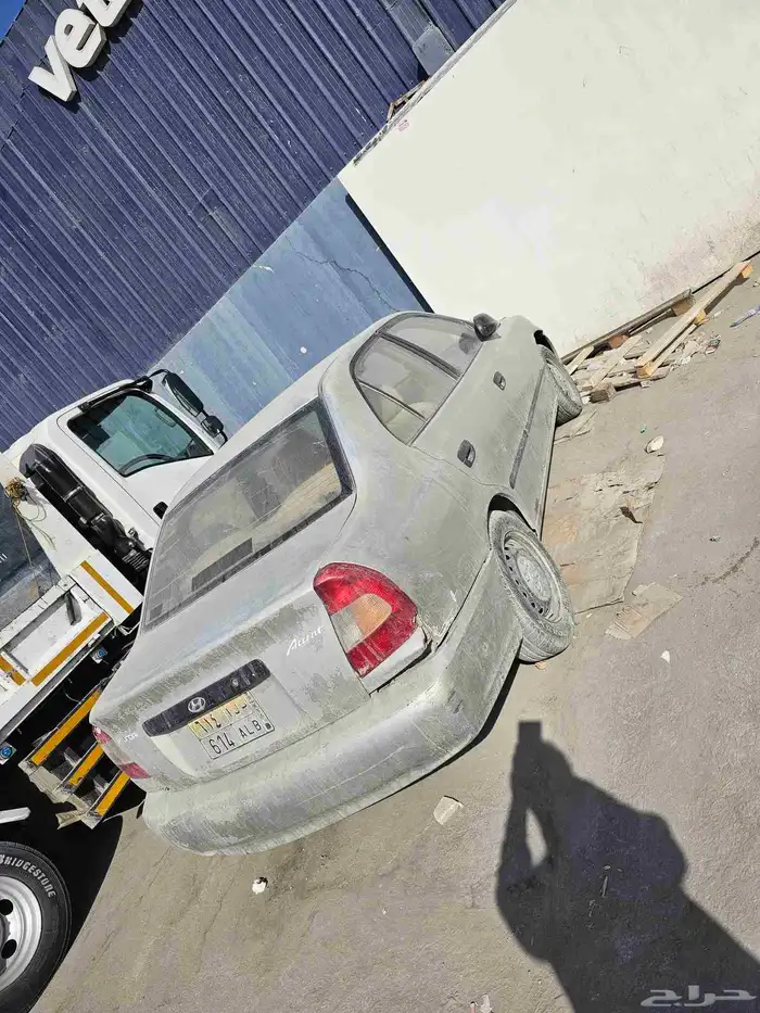 اكسنت 2002 للبيع عليها لوحه شبه مميز 614 0