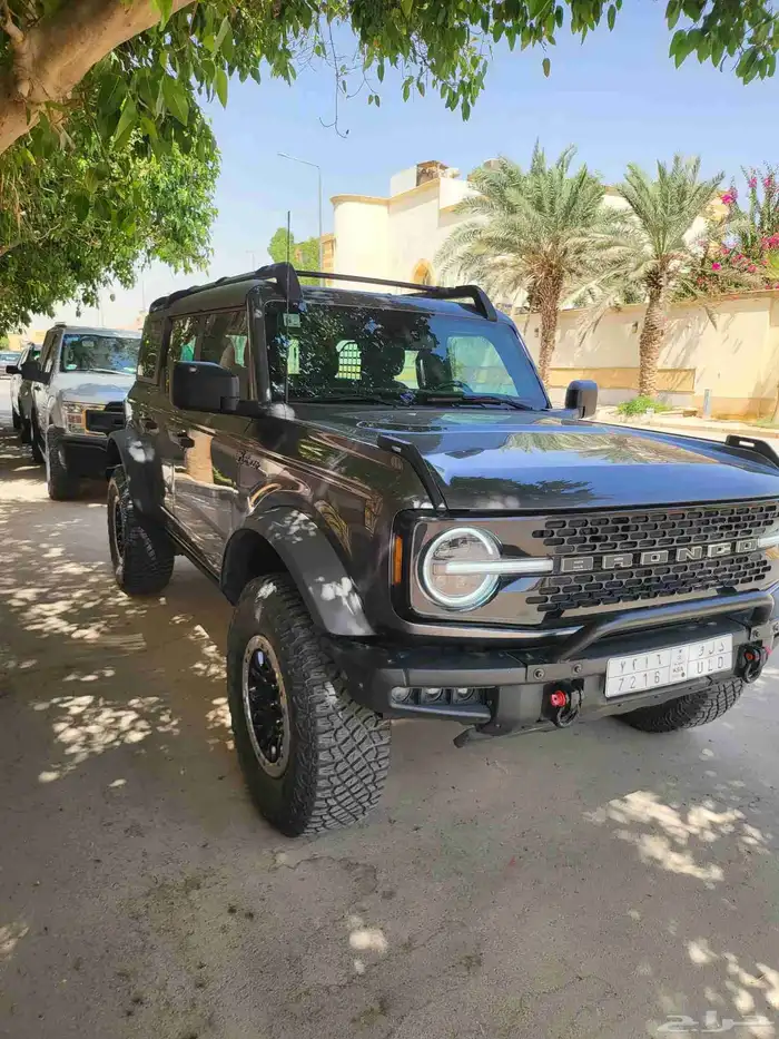 برونكو 2021 بق بند رصاصي ممشى قليل 4