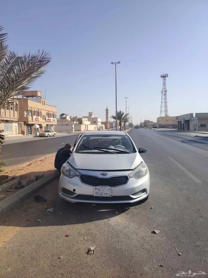 كيا سيراتو مصدومه للبيع 3