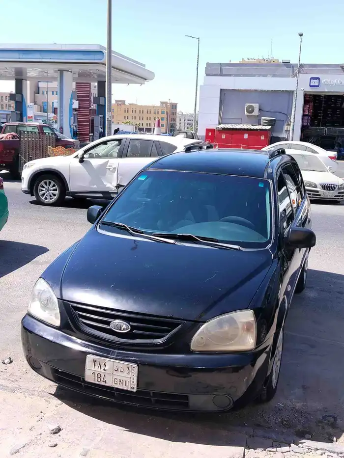 كارينز واجن موديل 2006 بالدمام Kia Carens Wagon 2006 for sal 3