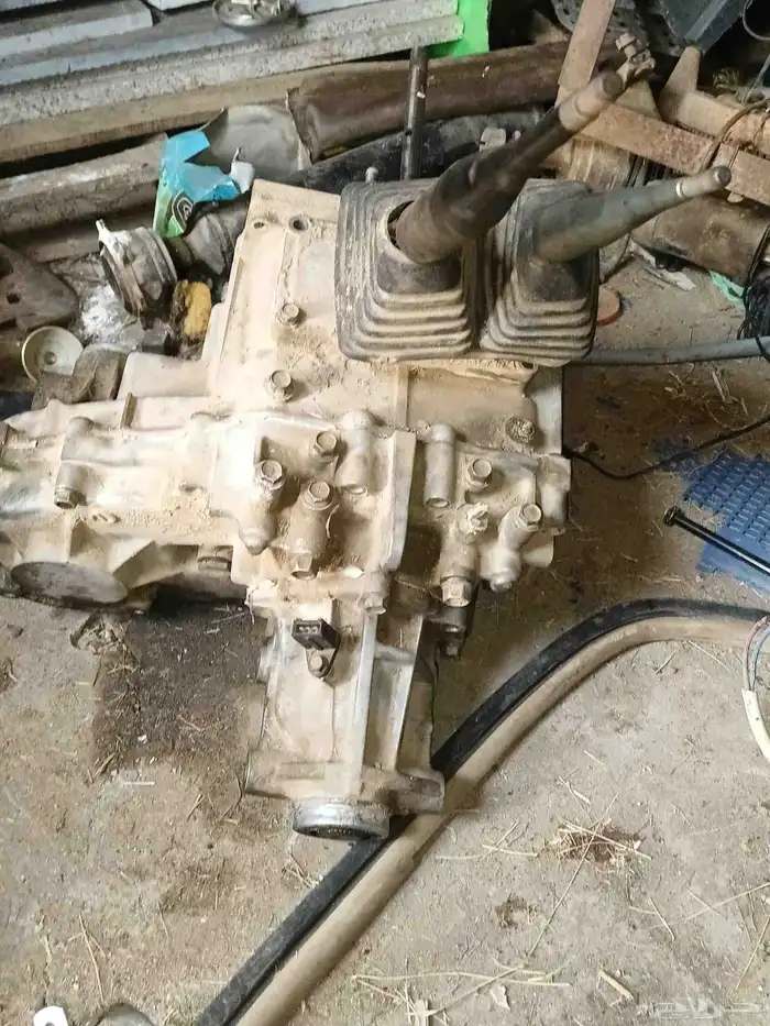 قطع غيار باجيرو 2003 ربع 4