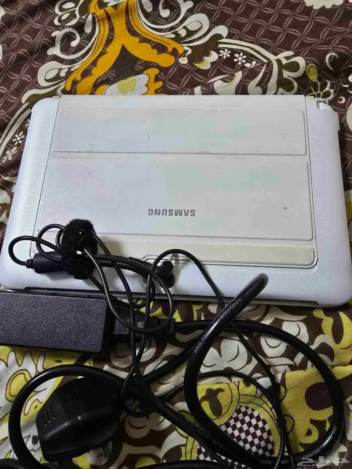 سامسونج تاب و لابتوب نظام وندو 4