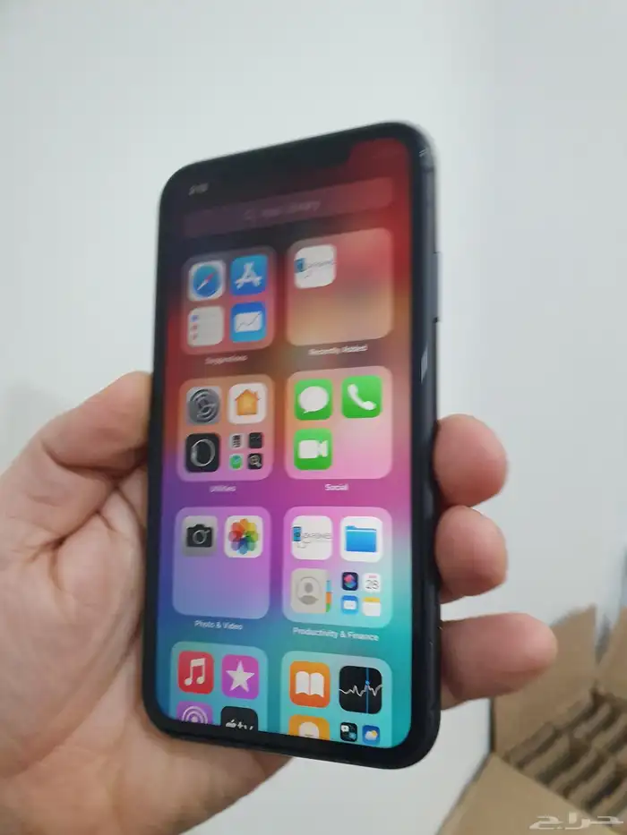 ايفون 11 بطاريه 97 اسود مانفك نهائي 680 ريال ومتاح تمارا 9