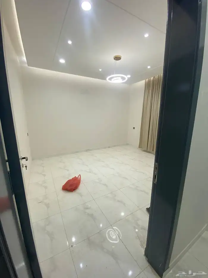 شقة نظيفة للايجار بأبها 8