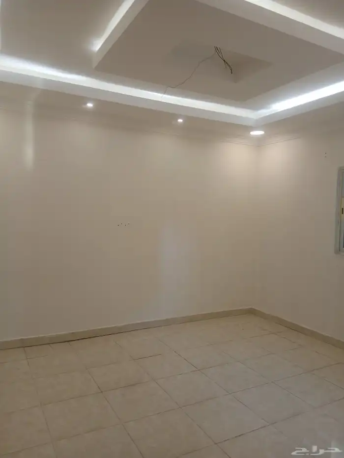شقة دور اول للايجار بالضاحية 0