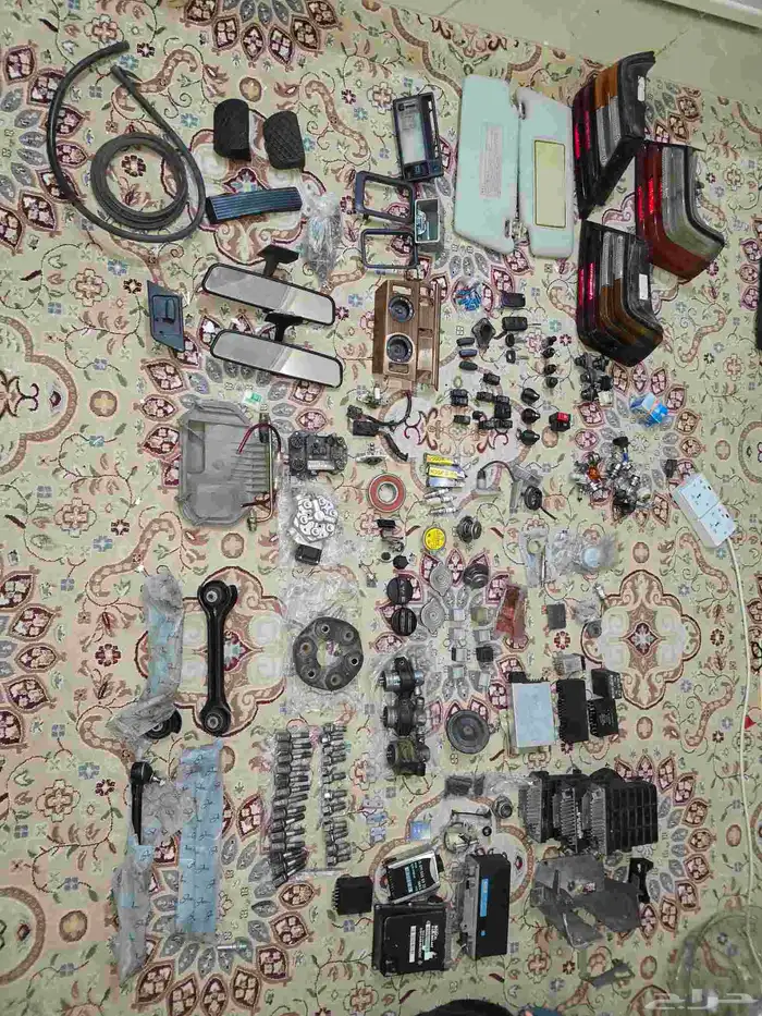 اغراض وقطع مرسيدس بنز بطه وشبح 1