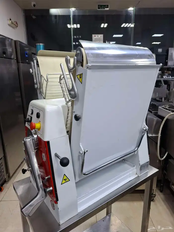 فرادة كرواسون براند اسباني Salva مستعمل شبه جديد 0