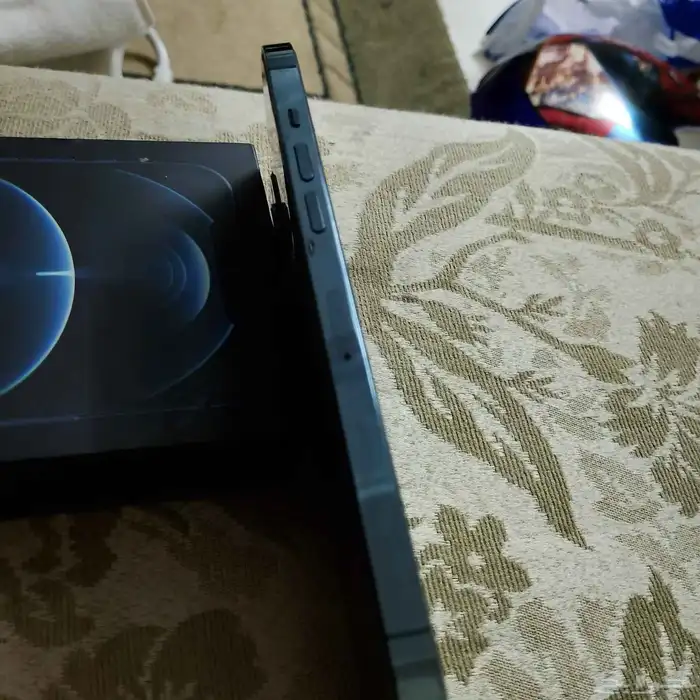 ايفون برو ماكس 12 3