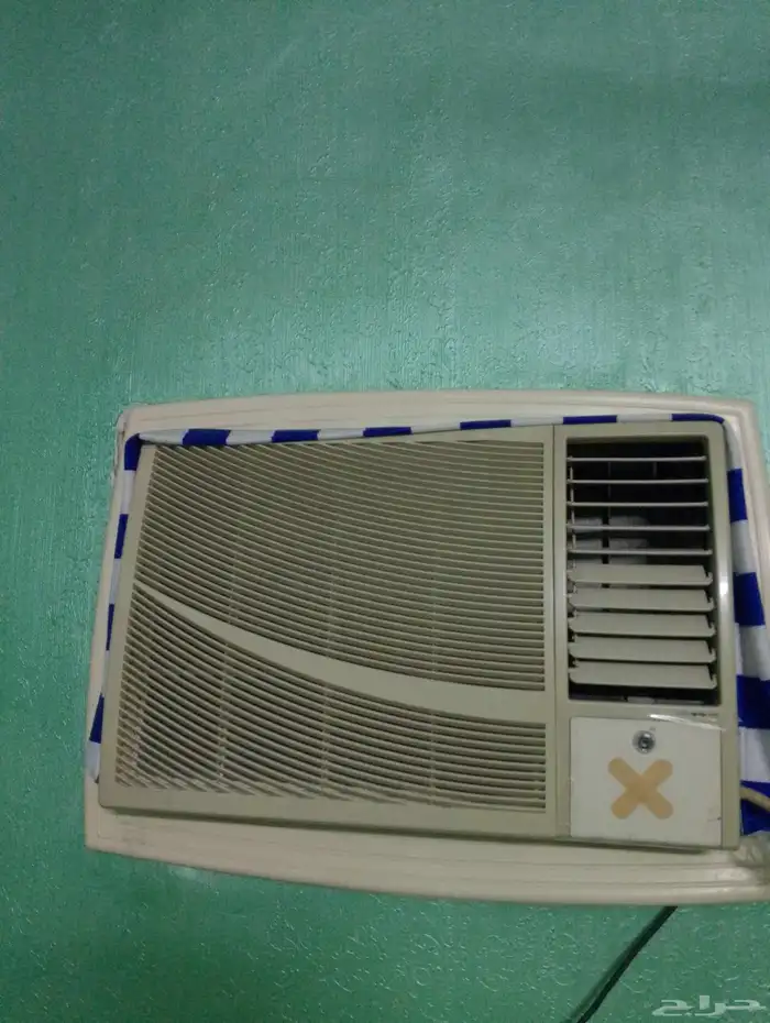 مكيف للبيع نظيف شغال ماشاءالله كمبريسر 0