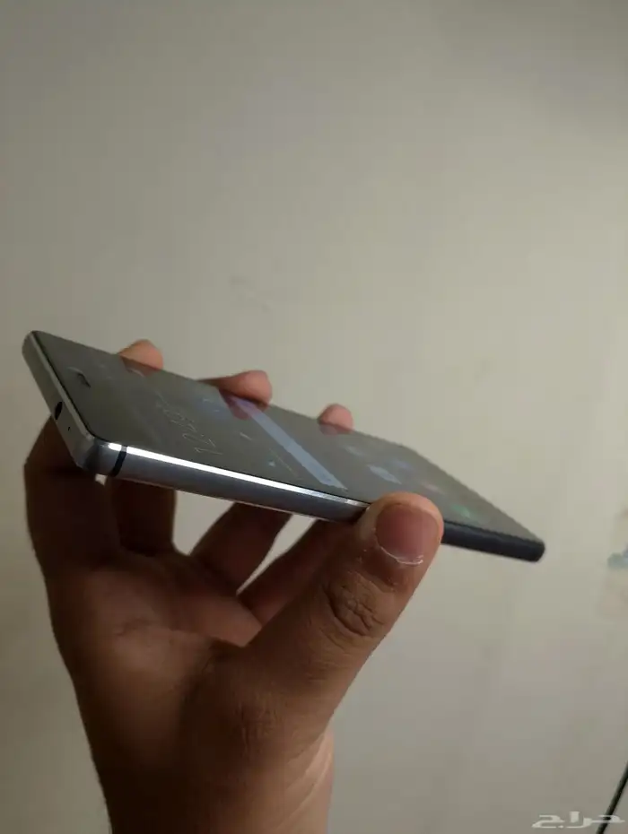 جوال هواوي P8 بحالت مصنع وكاله 10