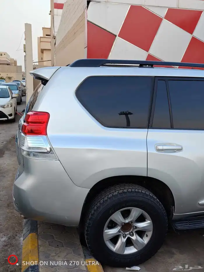 برادو 2010 نضيفه للبيع 3