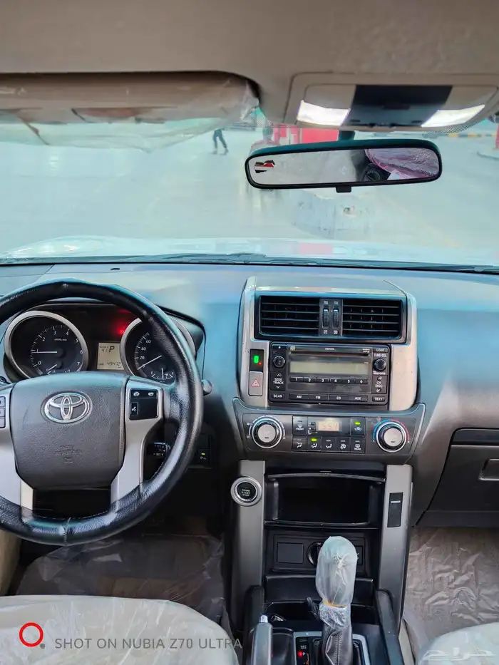 برادو 2010 نضيفه للبيع 8