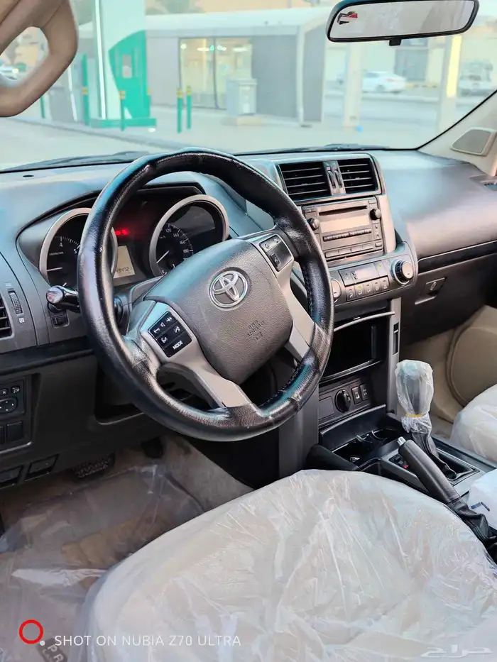 برادو 2010 نضيفه للبيع 4