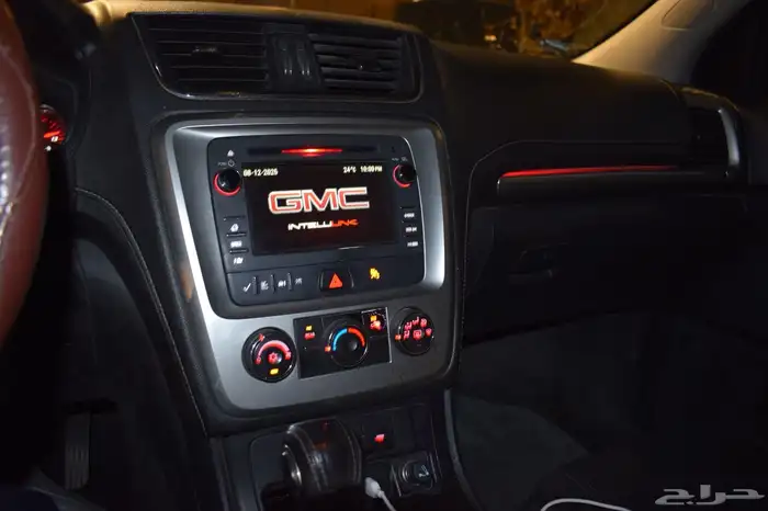 جمس اكاديا 2016 دفع رباعي متوسطة الحجم MPV سعة 7 راكب 12