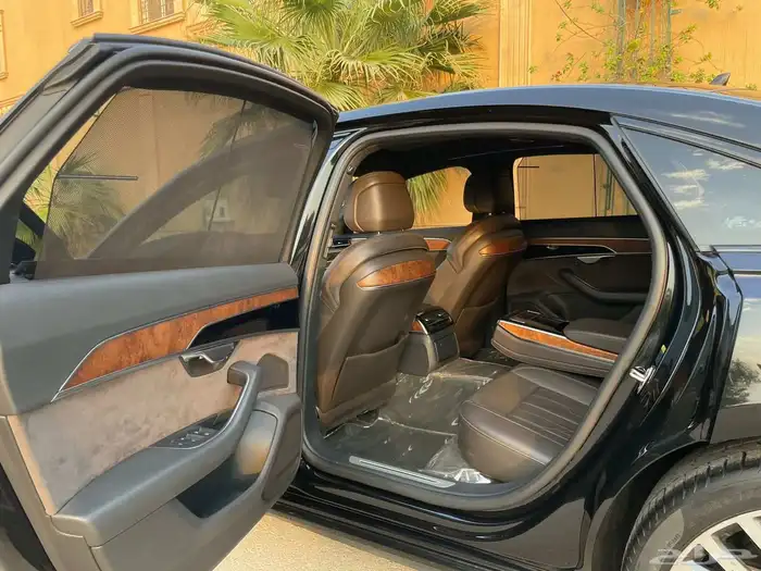 اودي 2019 - A8L فل كامل نظيف جدا 19