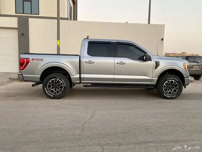 فورد 2023 F150 غمارتين XLT دبل V8 للبيع 4