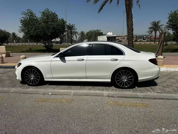 مرسيدس E300 موديل 2018 للبيع 6