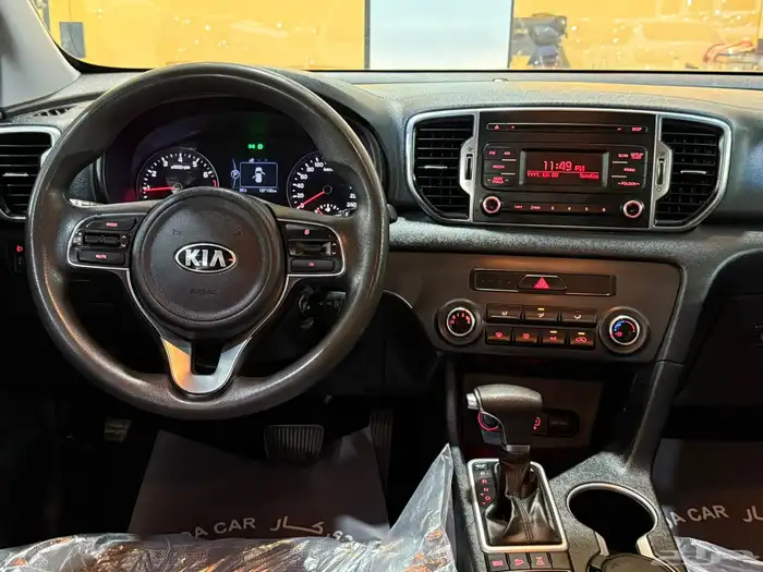 كيا - سبورتاج - 2017 - 2000Cc - بنزين ( بحالة ممتازة ) 4