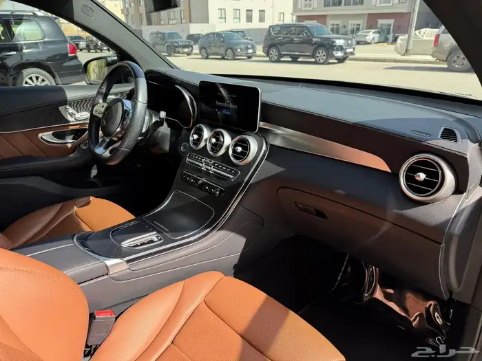 للبيع جيب مرسيدس موديل - 2021 - GLC 200 Coupe 4MATIC 6